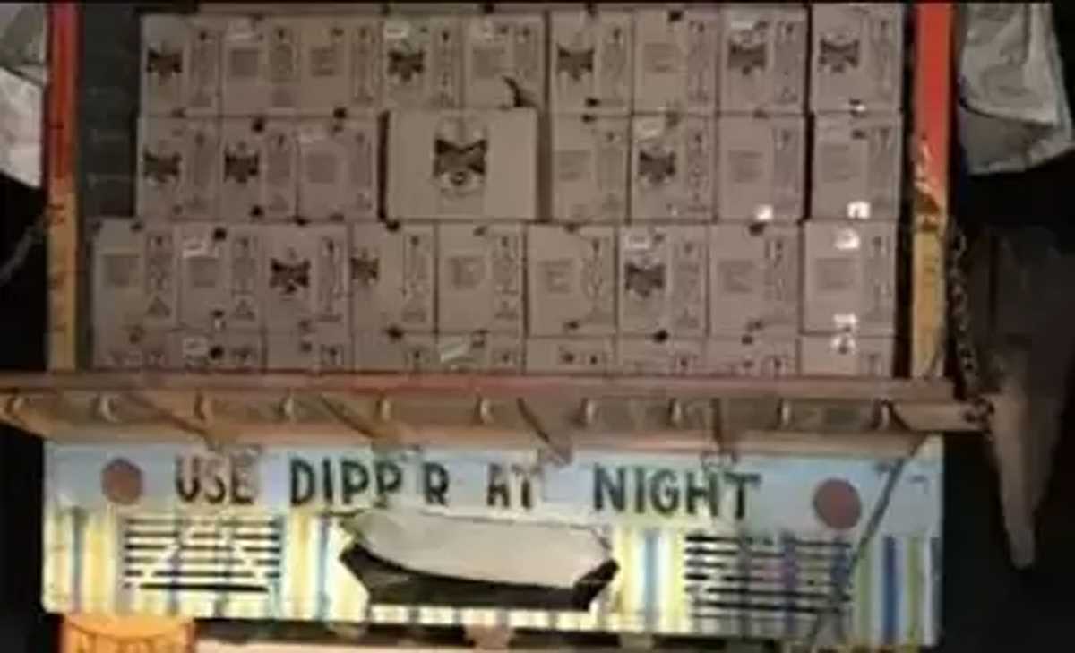 हिमाचल चुनाव : 18 करोड़ रुपये की अवैध शराब, नकदी और जेवरात जब्त